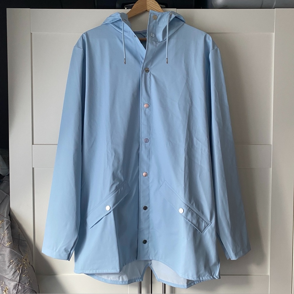 RAINS Unisex Rain Jacket Sky (Sold Out Color) Size L MSRP $110